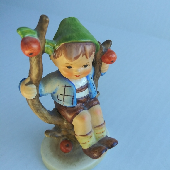 Apple Tree Boy Vintage Figurine Hand Painted - Picture 2 of 13